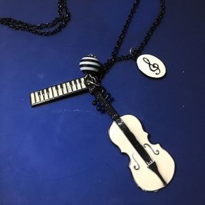 NWOT musical instrument necklace